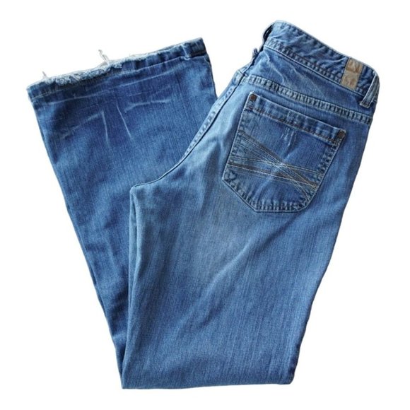 Maurices Jeans Womens Size 11 / 12 Short Molli Flare Frayed Distressed - Picture 8 of 16